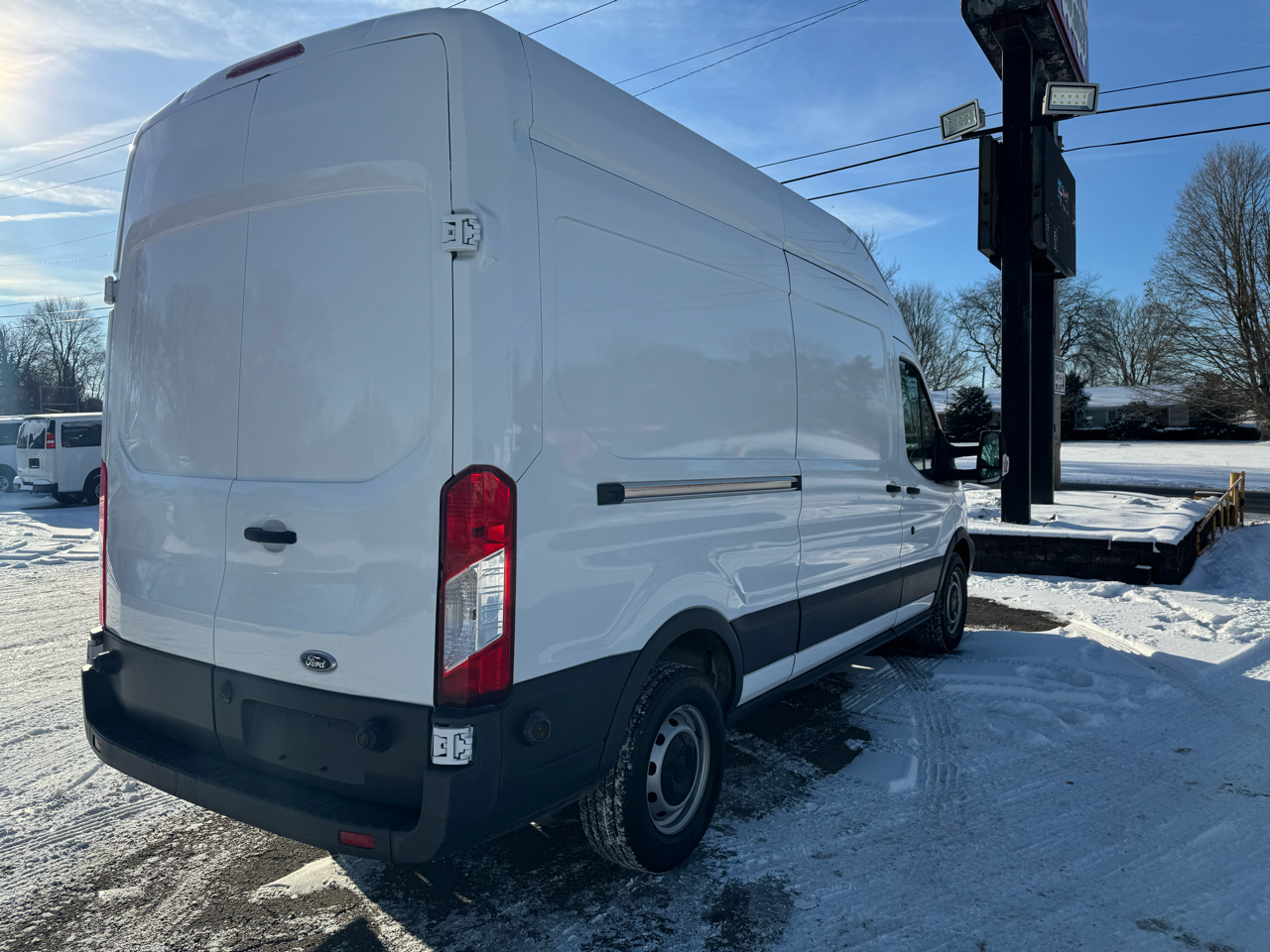 Ford Transit Van T-250 148" Hi Rf 9000 GVWR Sliding RH Dr 2017