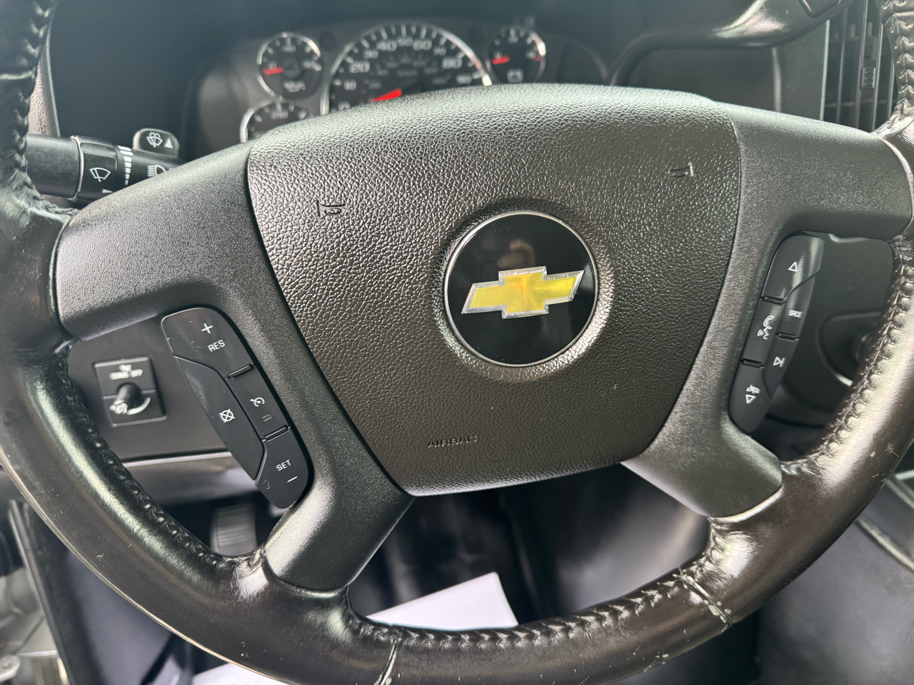 Chevrolet Express Passenger RWD 3500 155" LS 2020