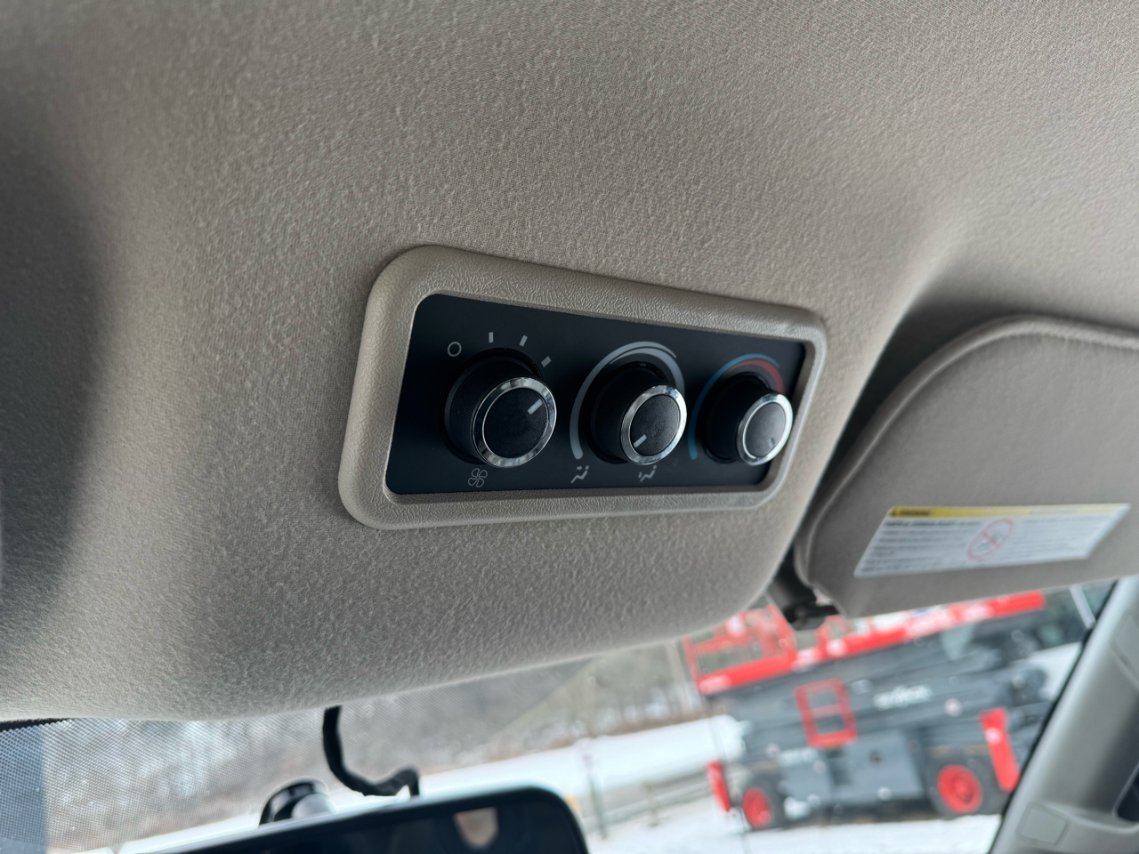 Chevrolet Express Passenger RWD 3500 155" LS 2020