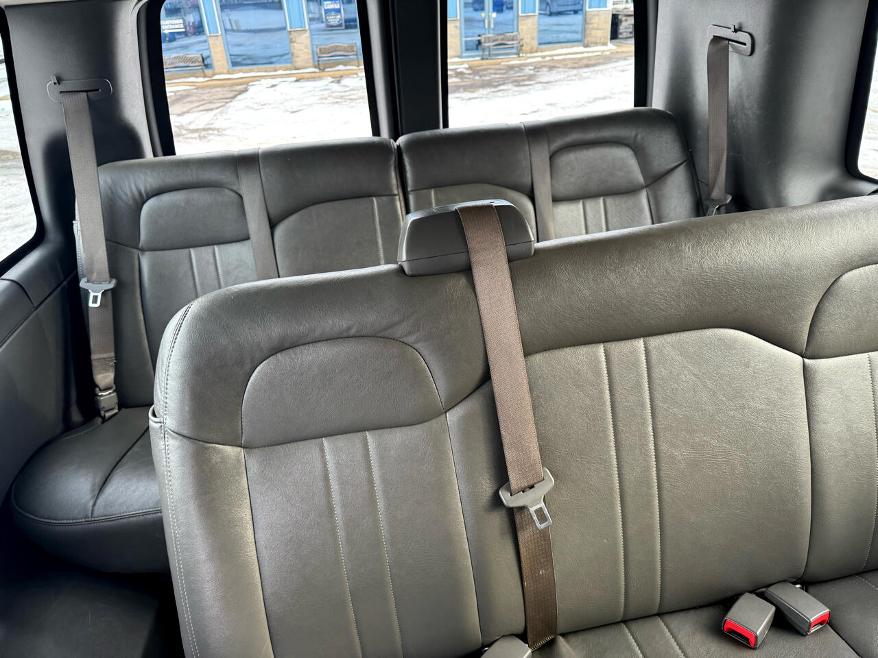 Chevrolet Express Passenger RWD 3500 155" LS 2020