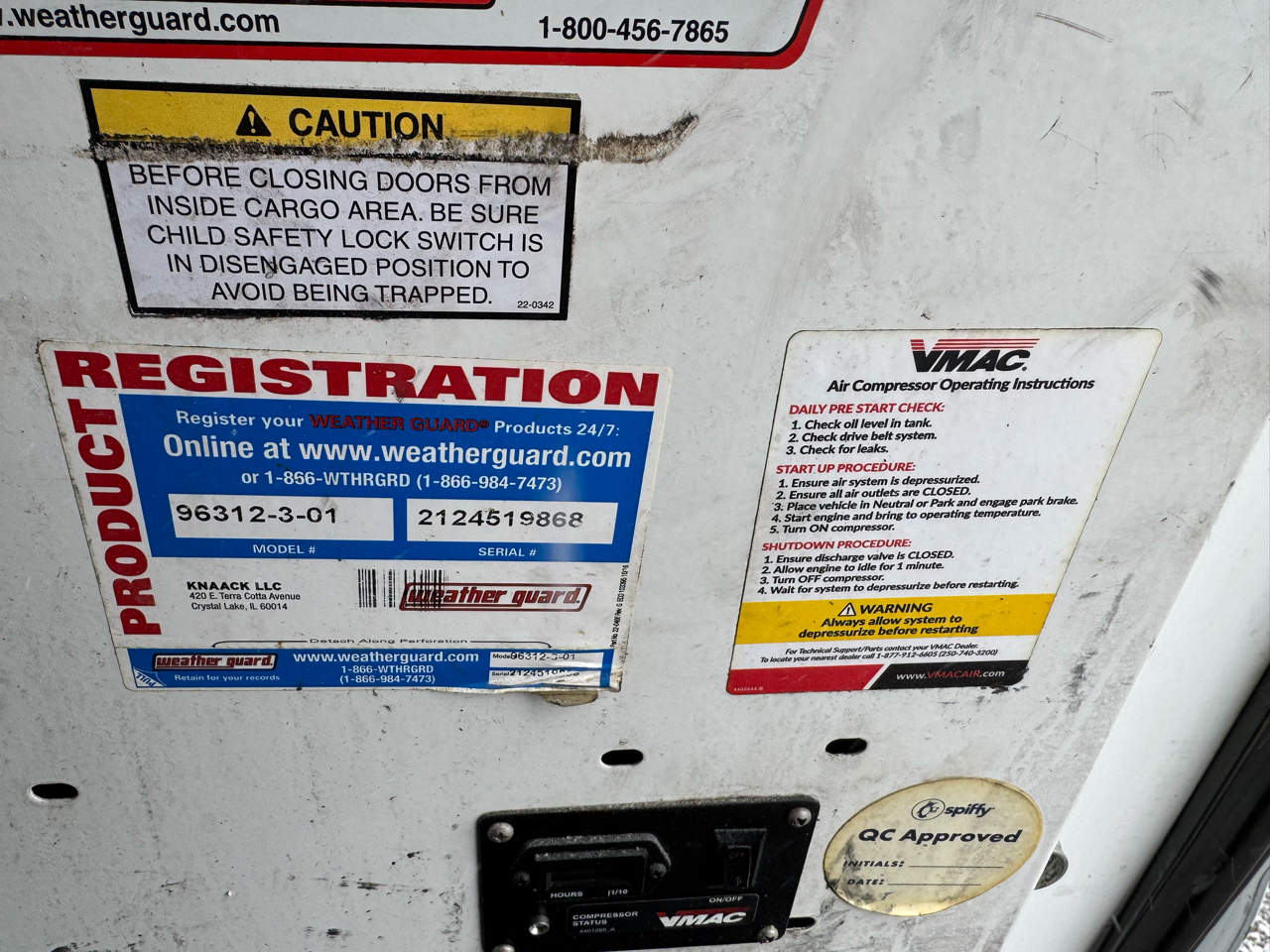 Ford Transit Cargo Van T-250 130" Med Rf 9070 GVWR RWD 2021