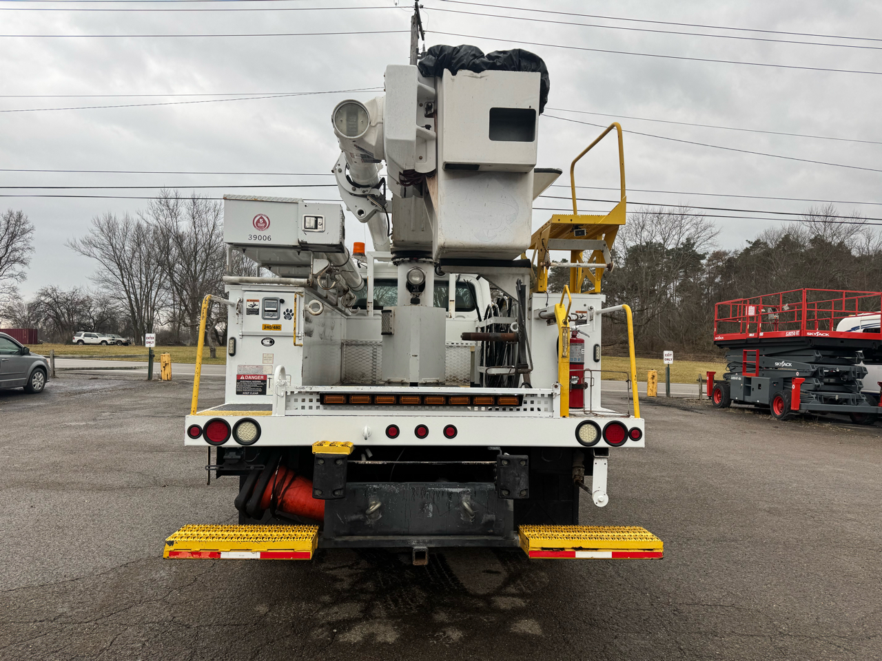 Freightliner M2 106  2012