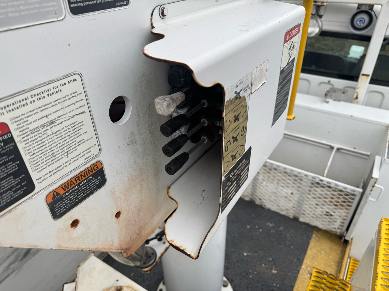 Freightliner M2 106  2012