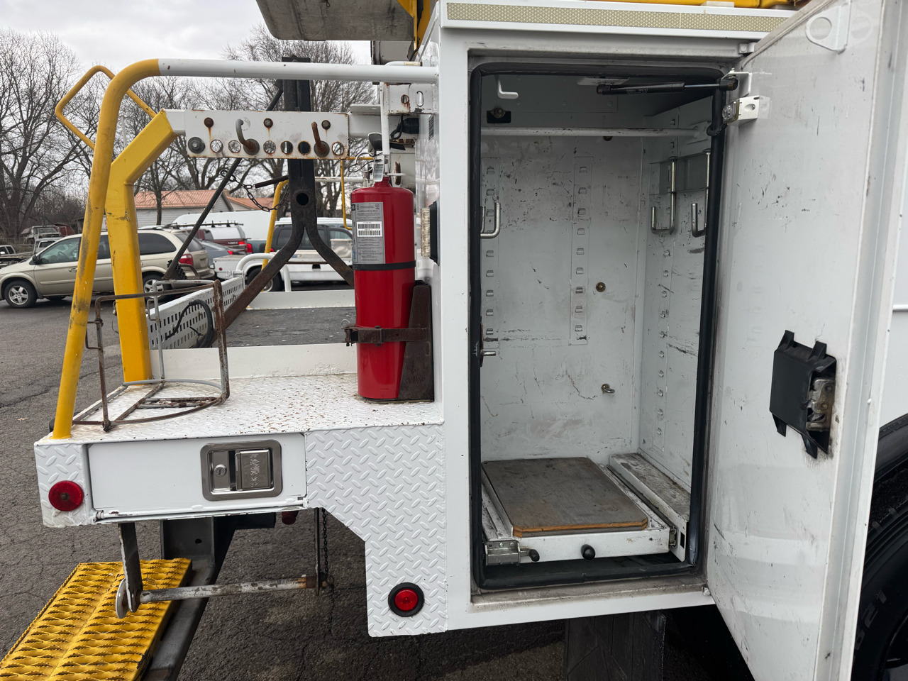 Freightliner M2 106  2012