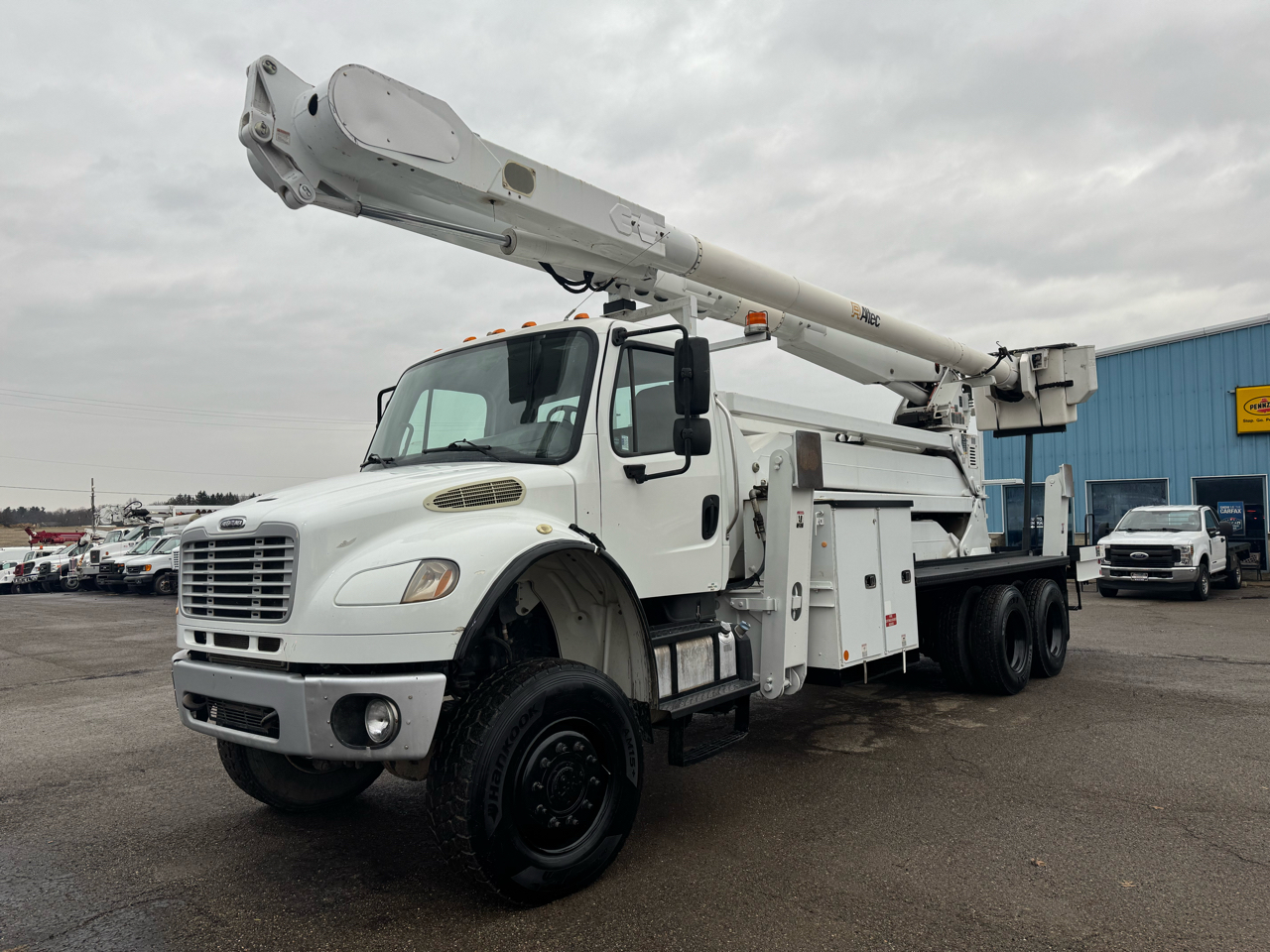 Freightliner M2 106  2014