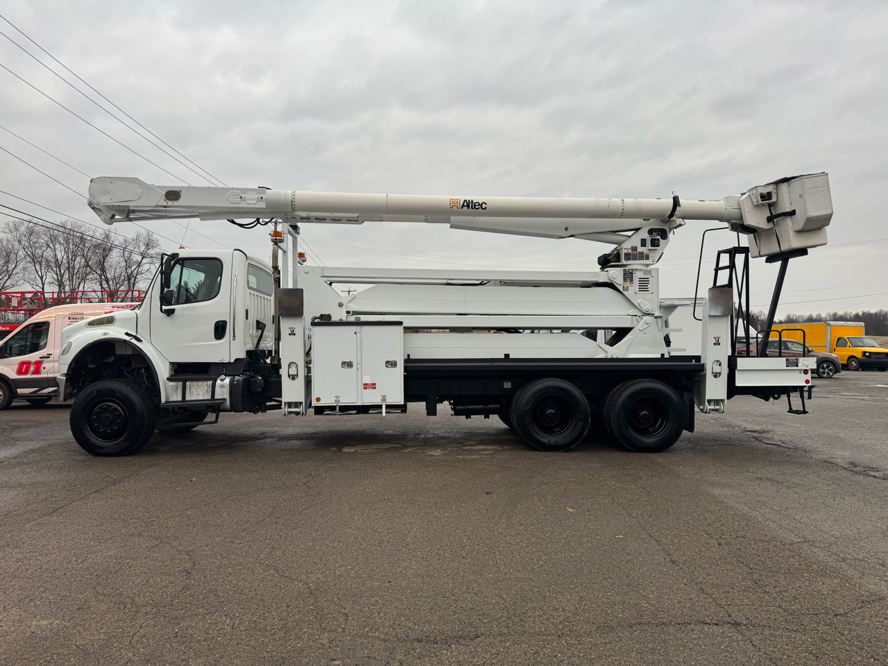 Freightliner M2 106  2014