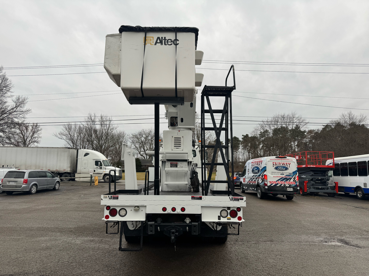 Freightliner M2 106  2014