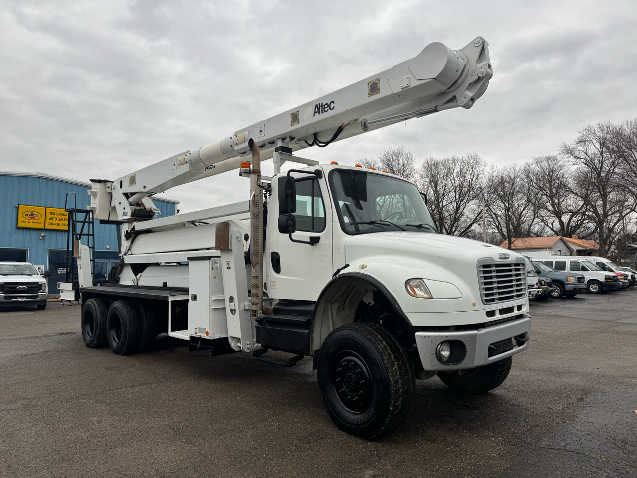 Freightliner M2 106  2014