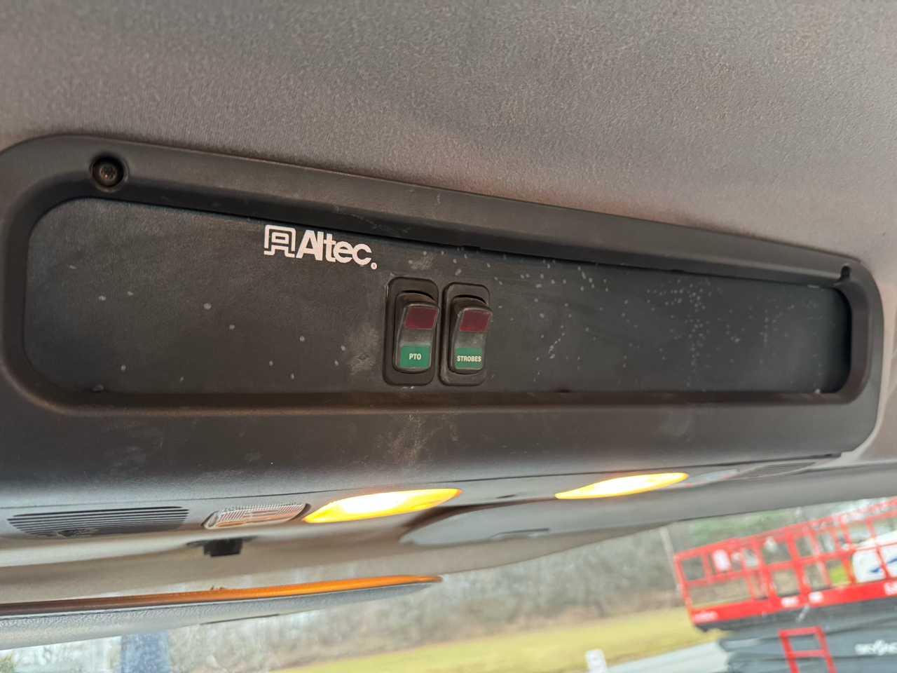 Freightliner M2 106  2014