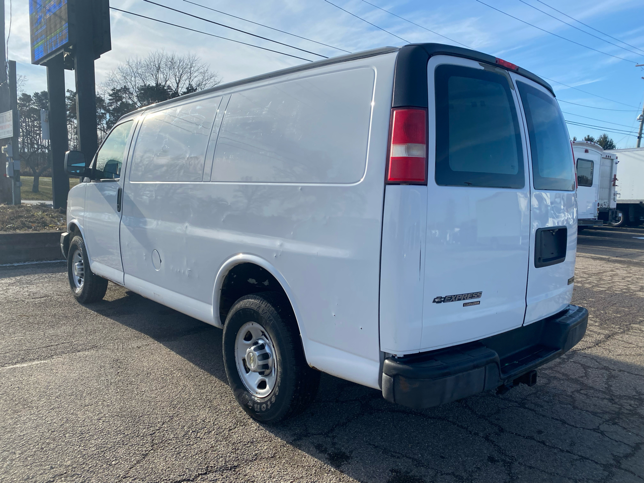 Chevrolet Express Cargo Van RWD 2500 155" 2018
