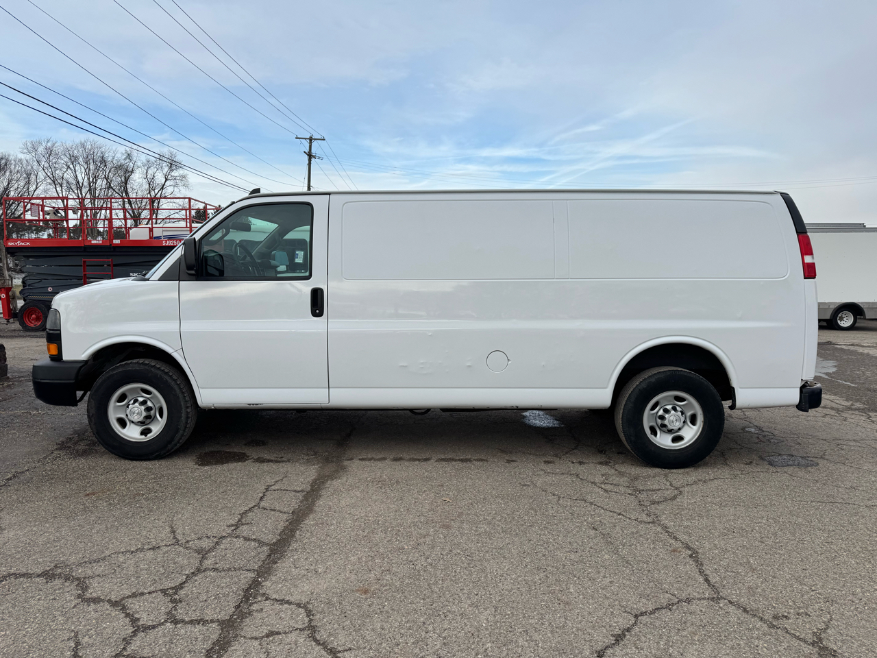 Chevrolet Express Cargo Van RWD 2500 155" 2018