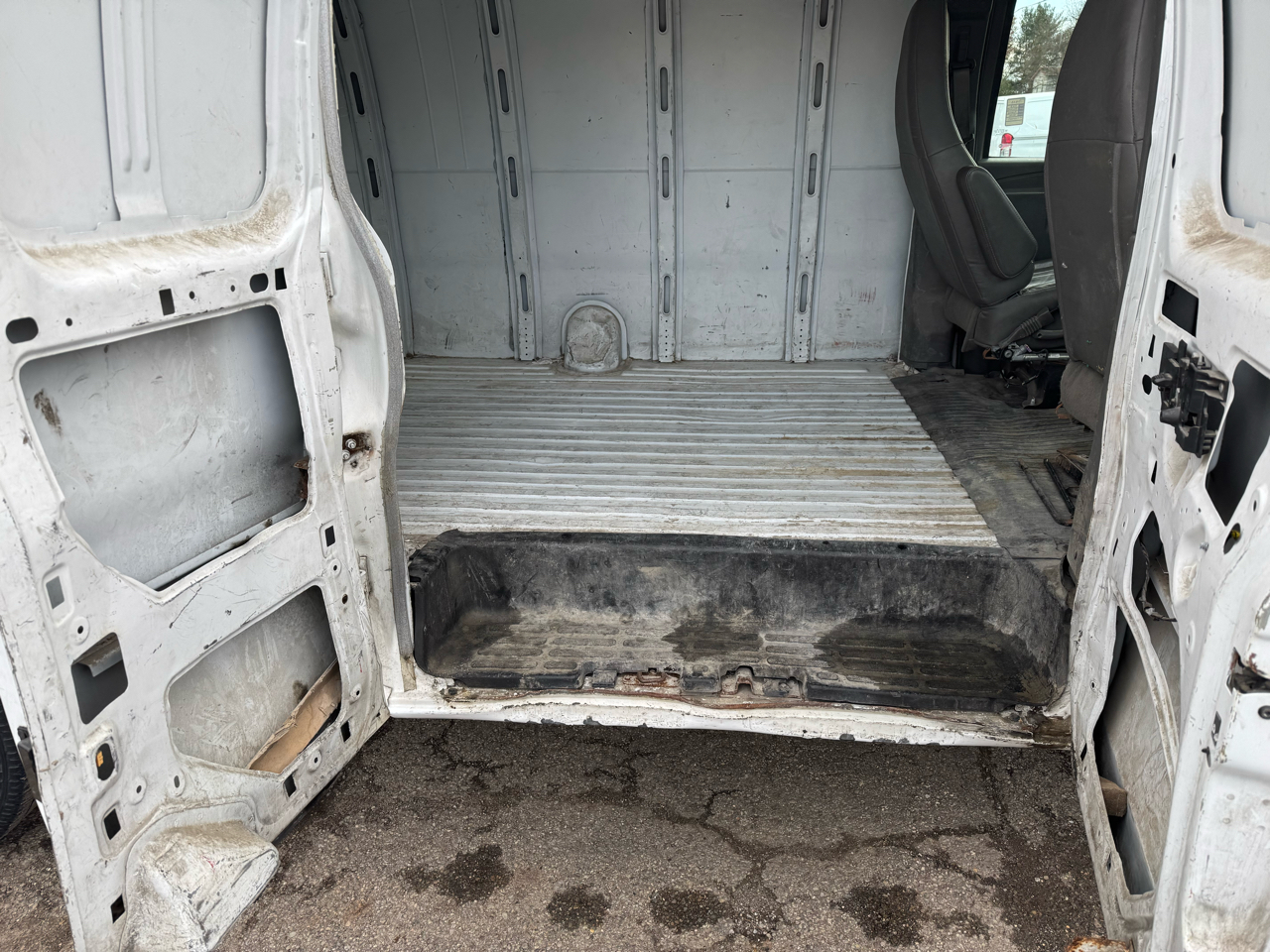 Chevrolet Express Cargo Van RWD 2500 155" 2018