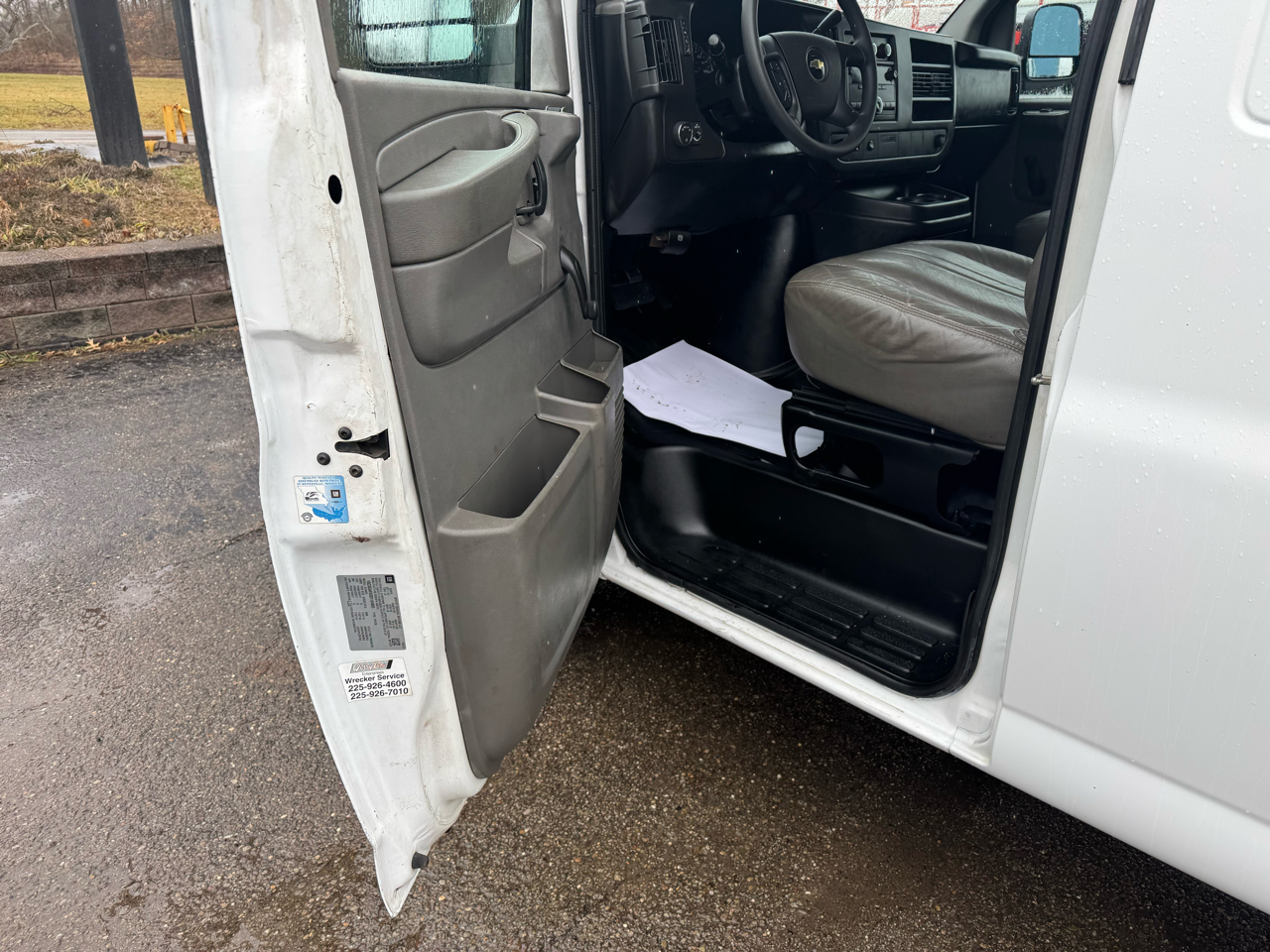 Chevrolet Express Cargo Van RWD 1500 135" 2013