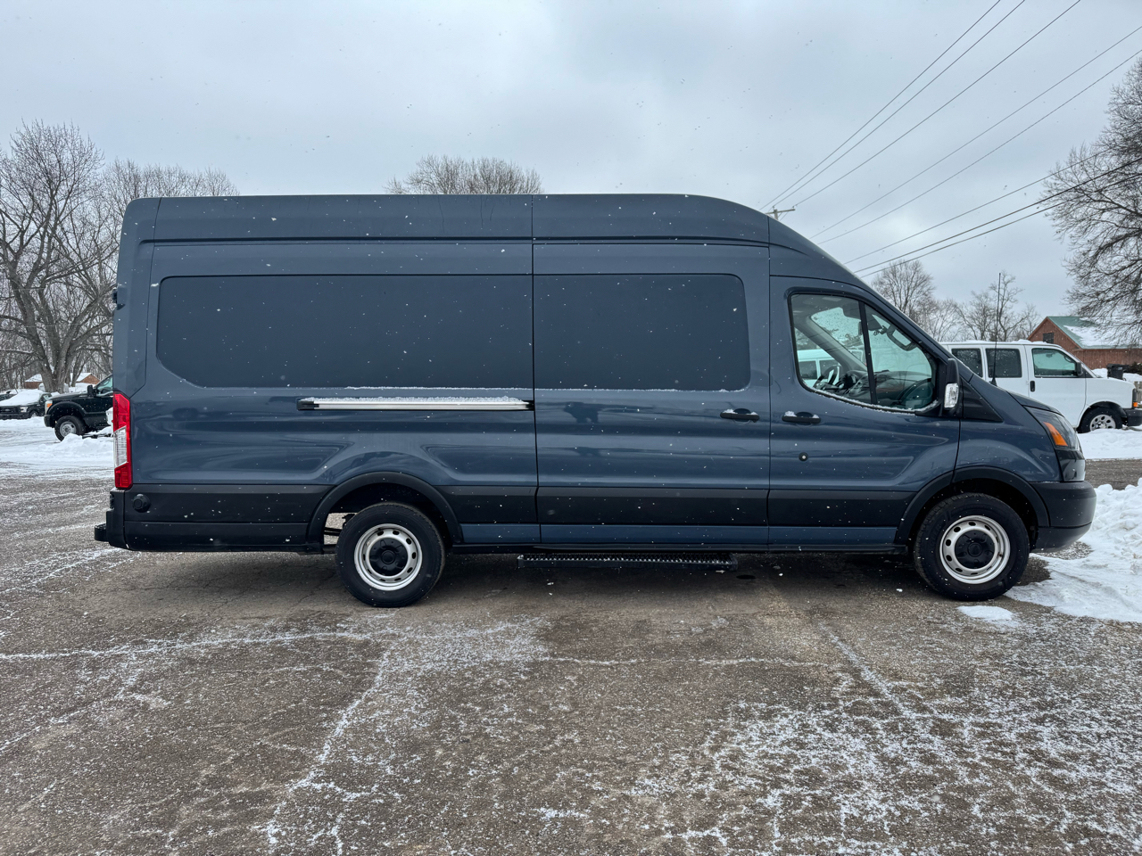 Ford Transit Van T-250 148" EL Hi Rf 9000 GVWR Sliding RH Dr 2019