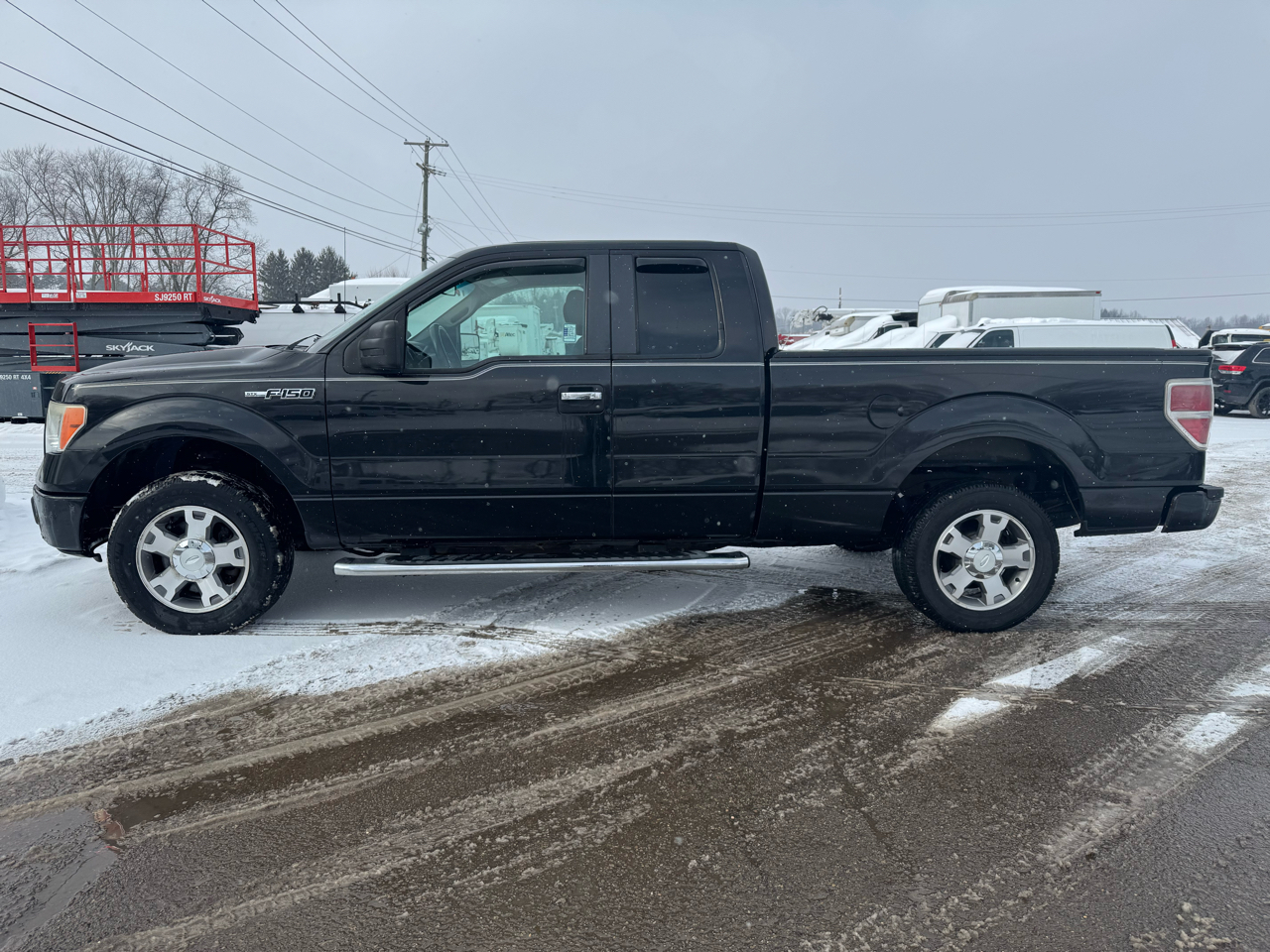 Ford F-150 2WD SuperCab 145" STX 2010