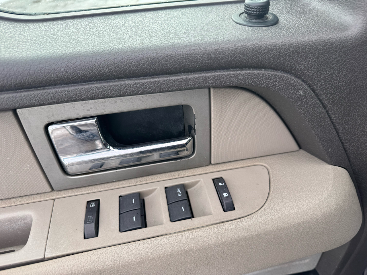 Ford F-150 2WD SuperCab 145" STX 2010