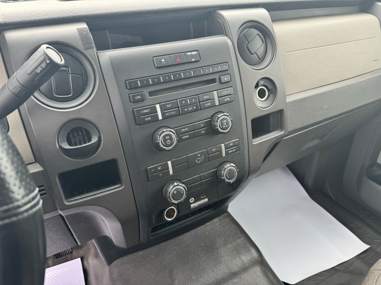 Ford F-150 2WD SuperCab 145" STX 2010