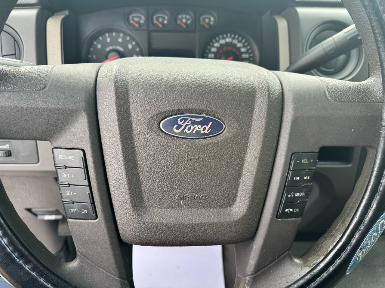 Ford F-150 2WD SuperCab 145" STX 2010