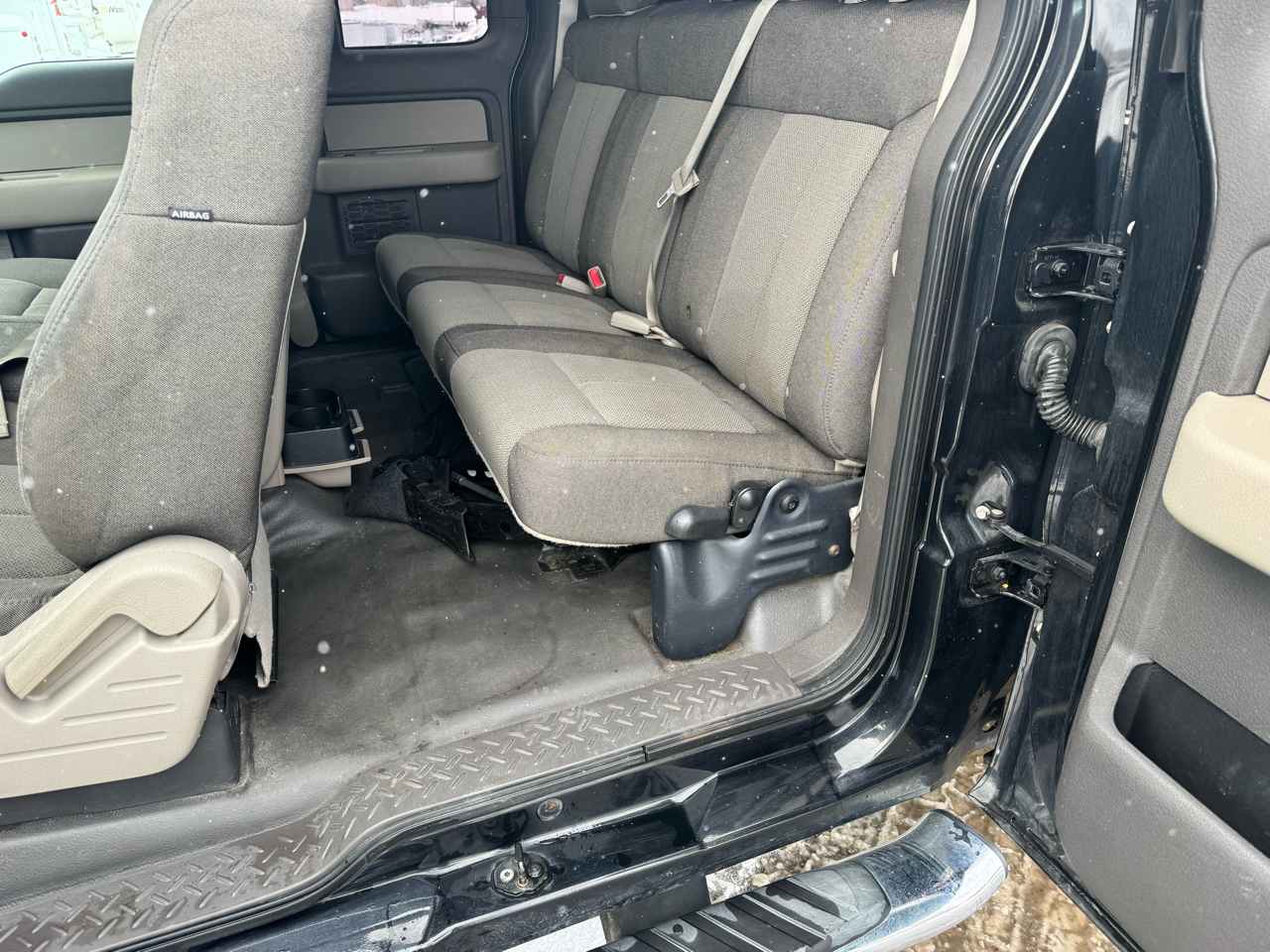 Ford F-150 2WD SuperCab 145" STX 2010