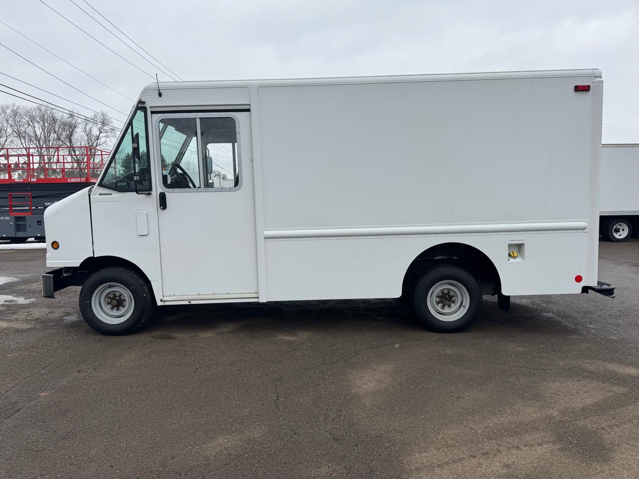 Ford Econoline Commercial Chassis E-350 Stripped Chassis 138" 2011