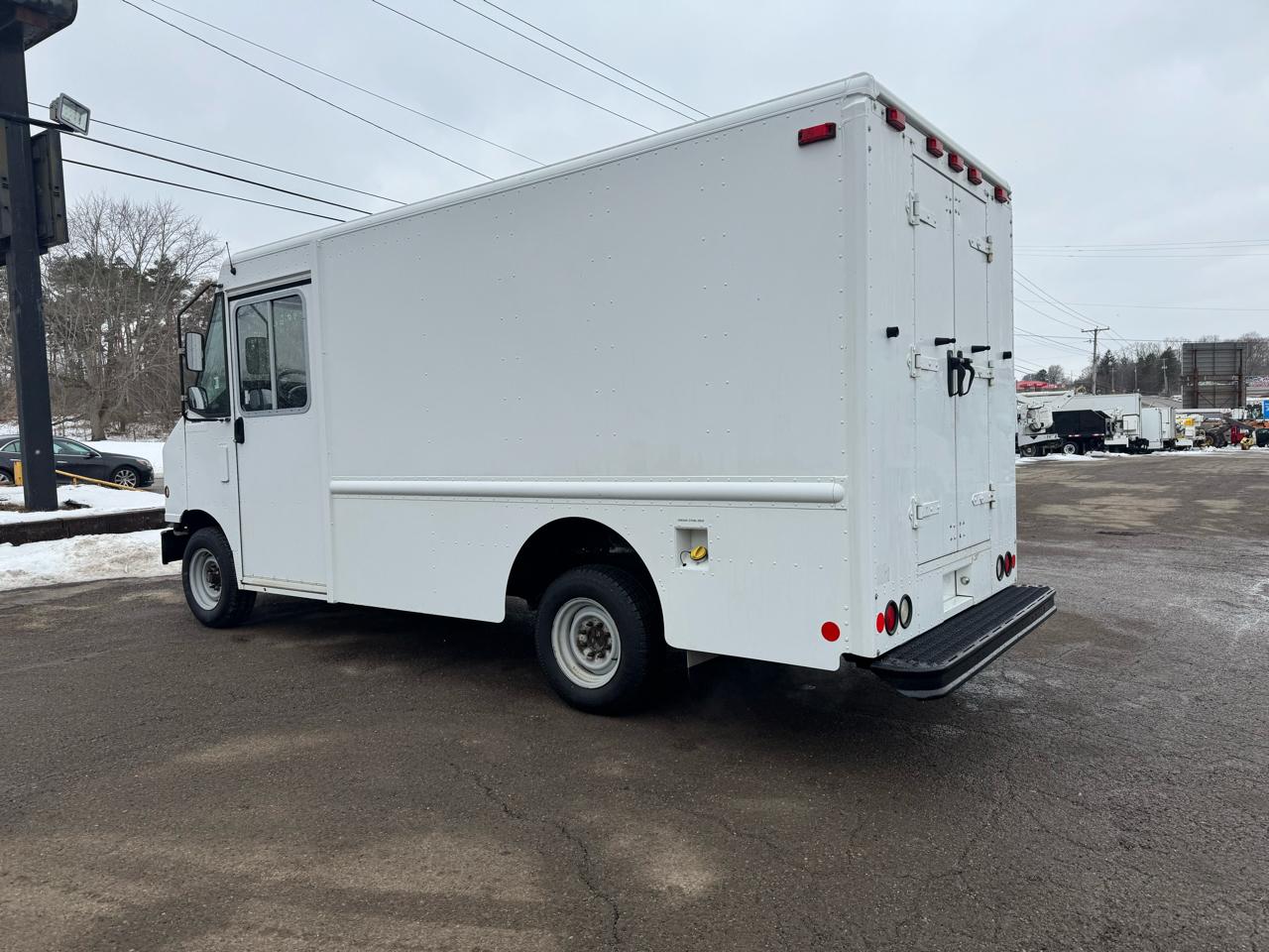 Ford Econoline Commercial Chassis E-350 Stripped Chassis 138" 2011