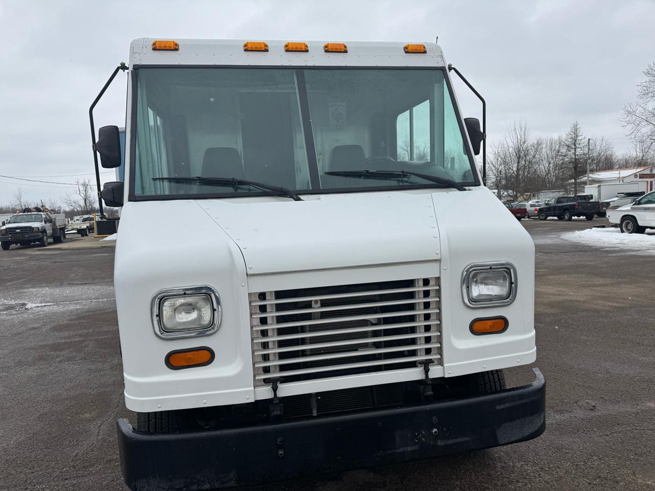 Ford Econoline Commercial Chassis E-350 Stripped Chassis 138" 2011