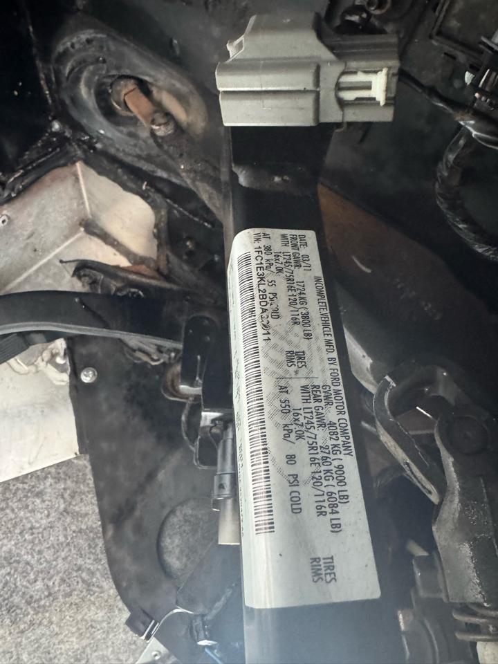 Ford Econoline Commercial Chassis E-350 Stripped Chassis 138" 2011