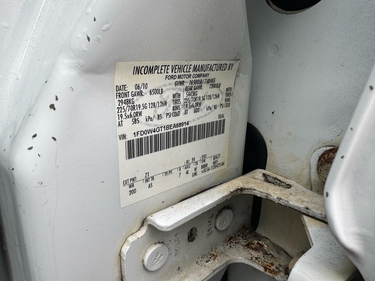 Ford Super Duty F-450 DRW  2011