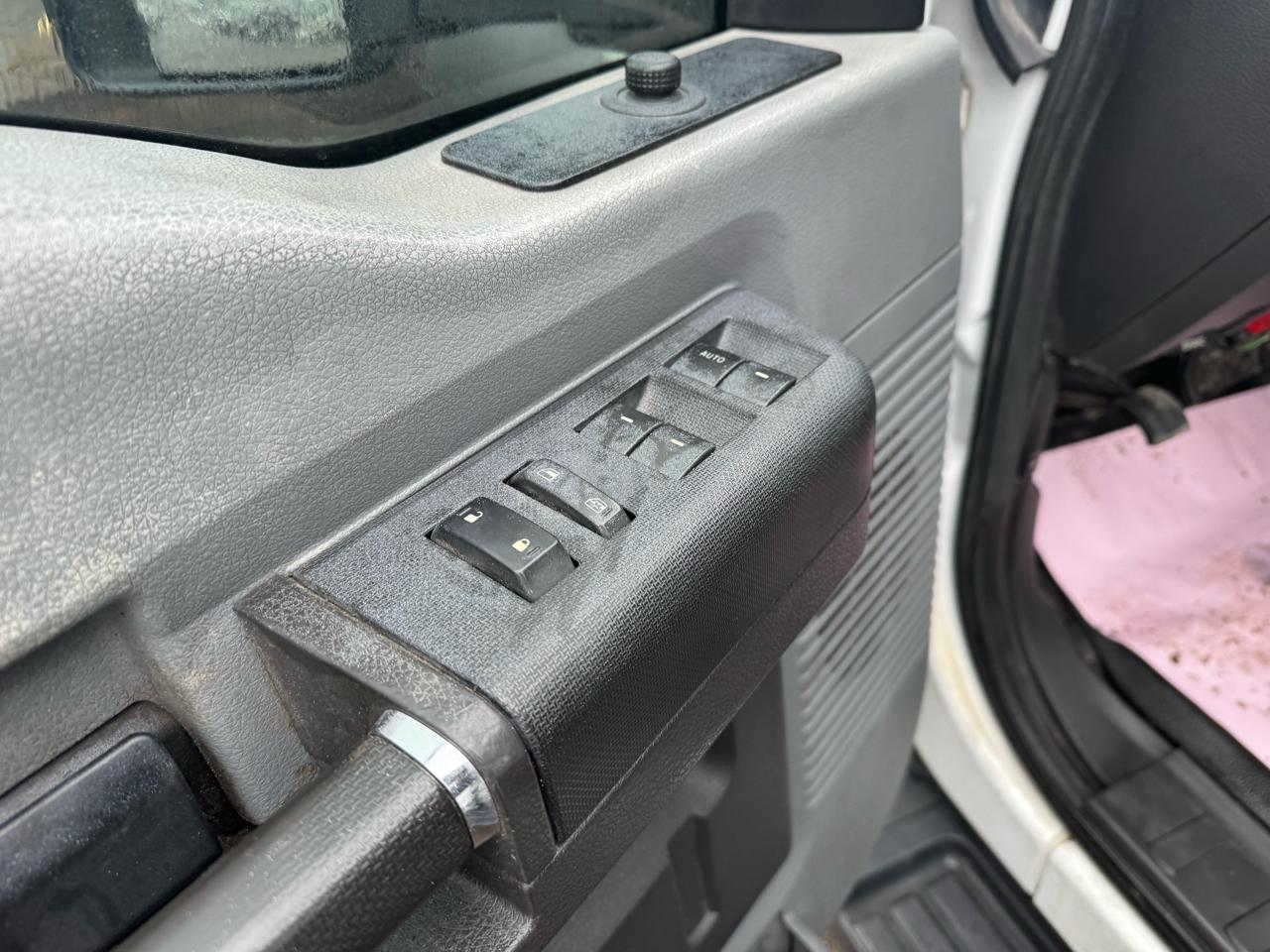 Ford Super Duty F-450 DRW  2011