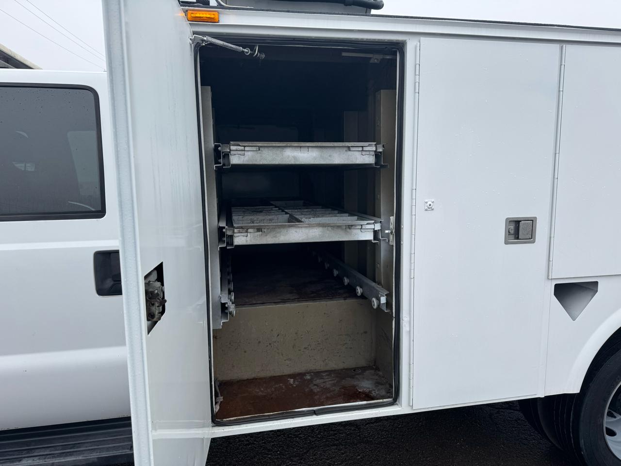 Ford Super Duty F-450 DRW  2011