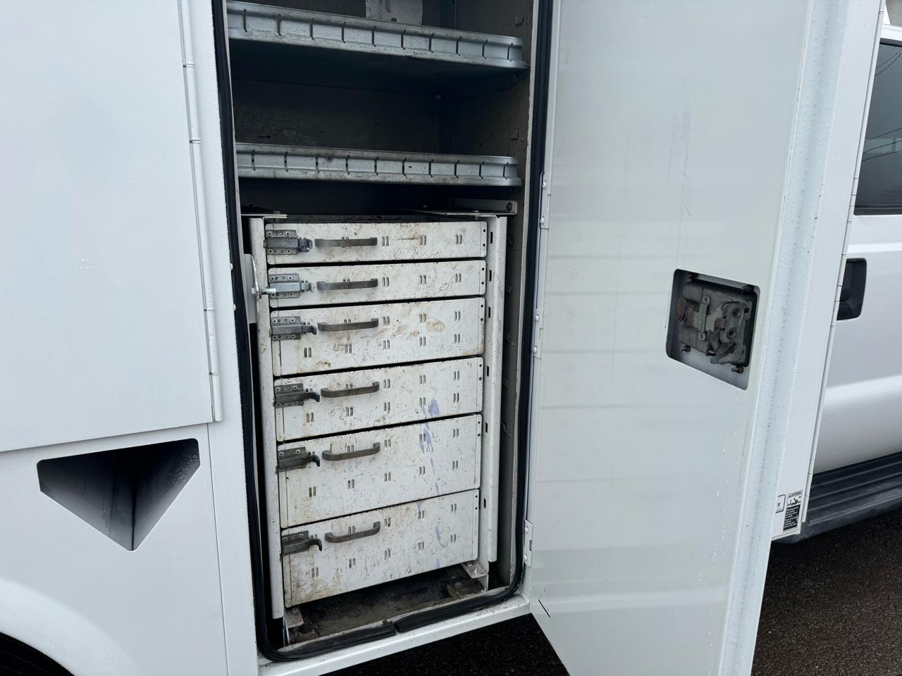 Ford Super Duty F-450 DRW  2011