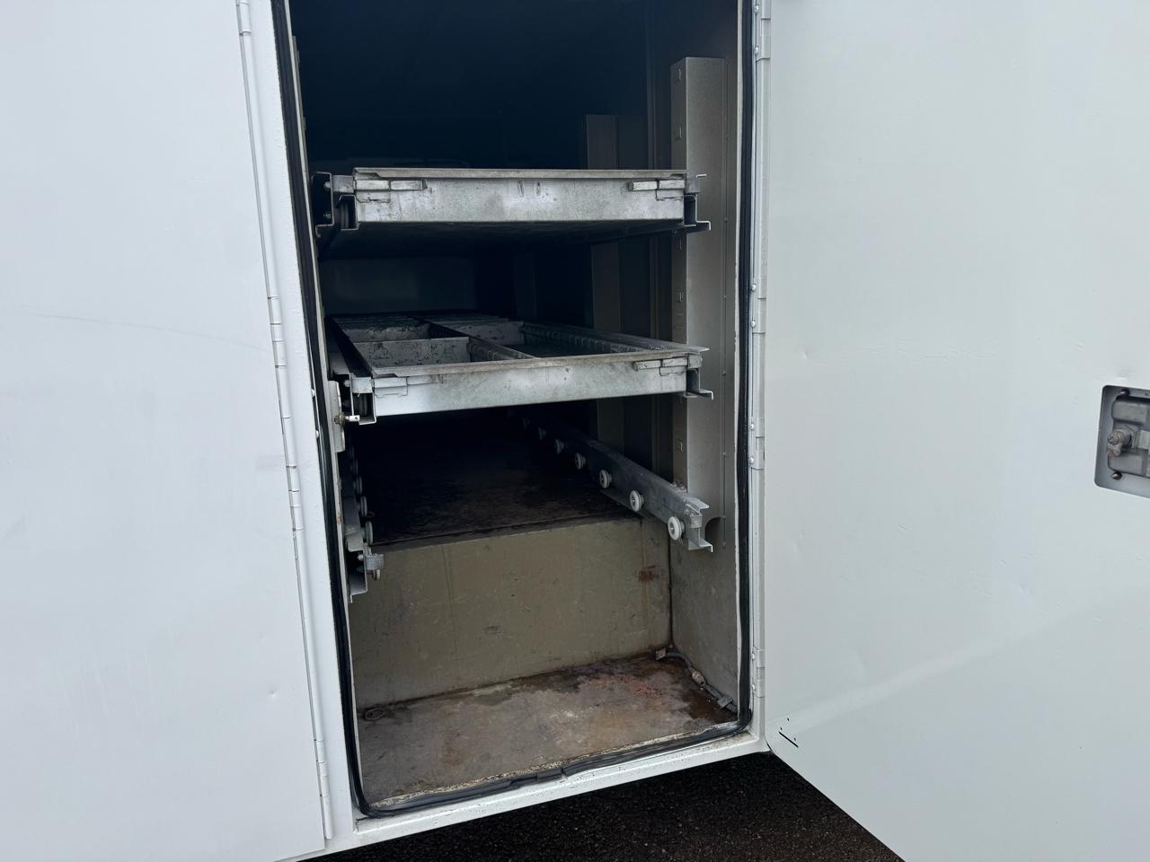 Ford Super Duty F-450 DRW  2011