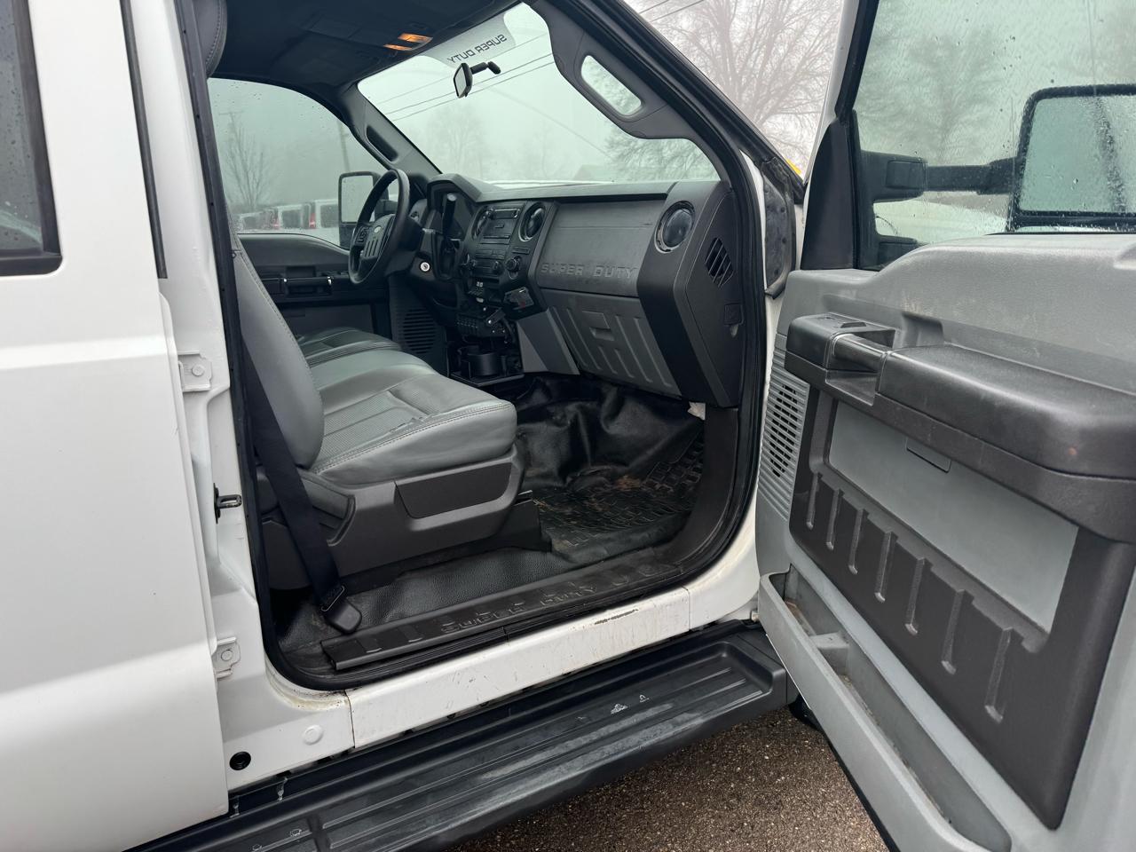 Ford Super Duty F-450 DRW  2011