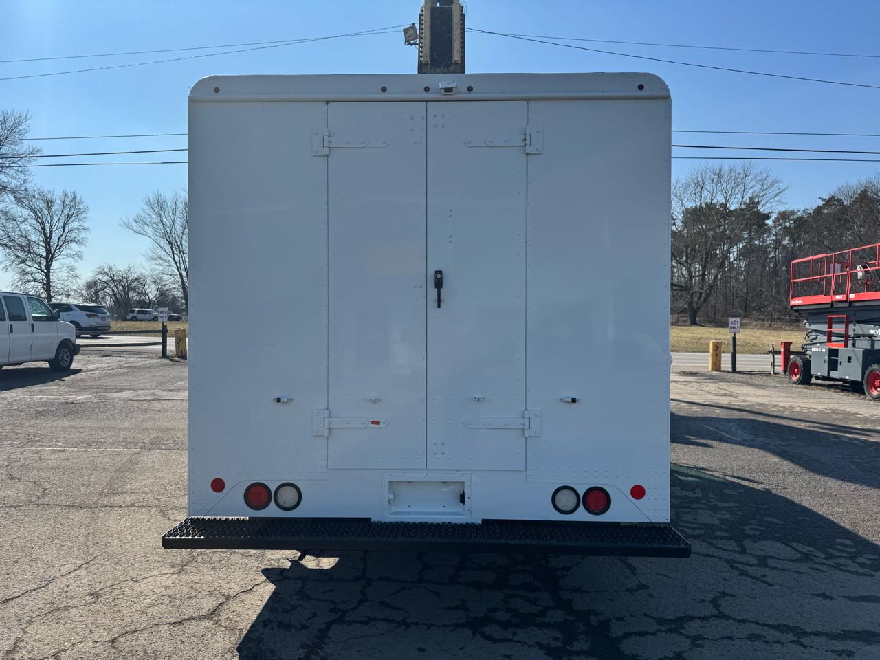 Ford Econoline Commercial Chassis E-350 Stripped Chassis 158" 2016