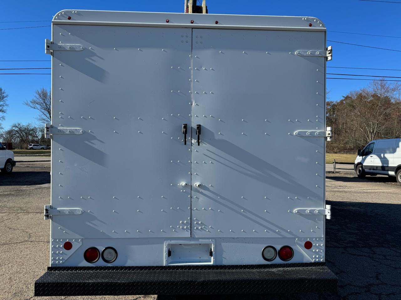 Ford Econoline Commercial Chassis E-350 Stripped Chassis 138" 2014