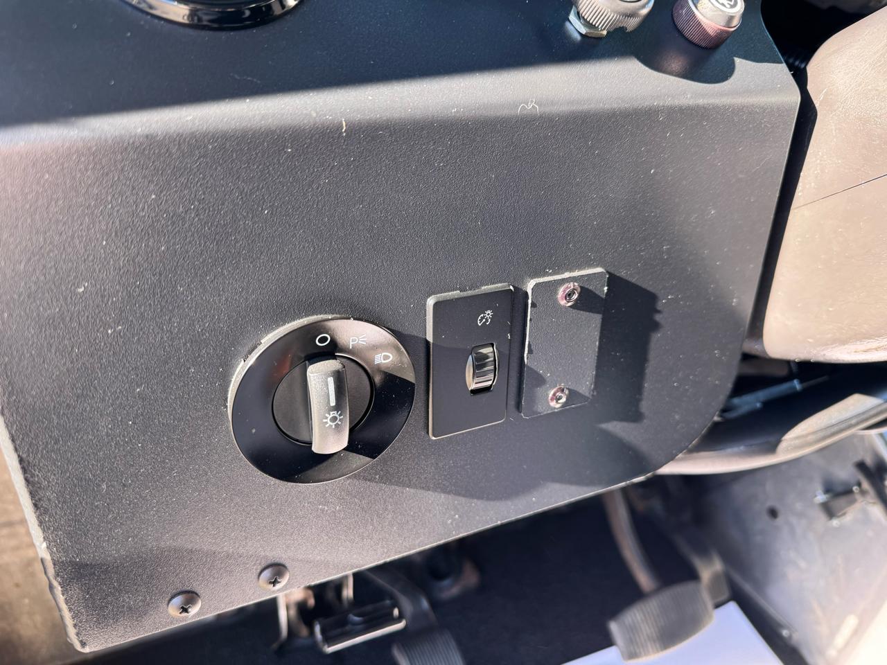 Ford Econoline Commercial Chassis E-350 Stripped Chassis 138" 2014