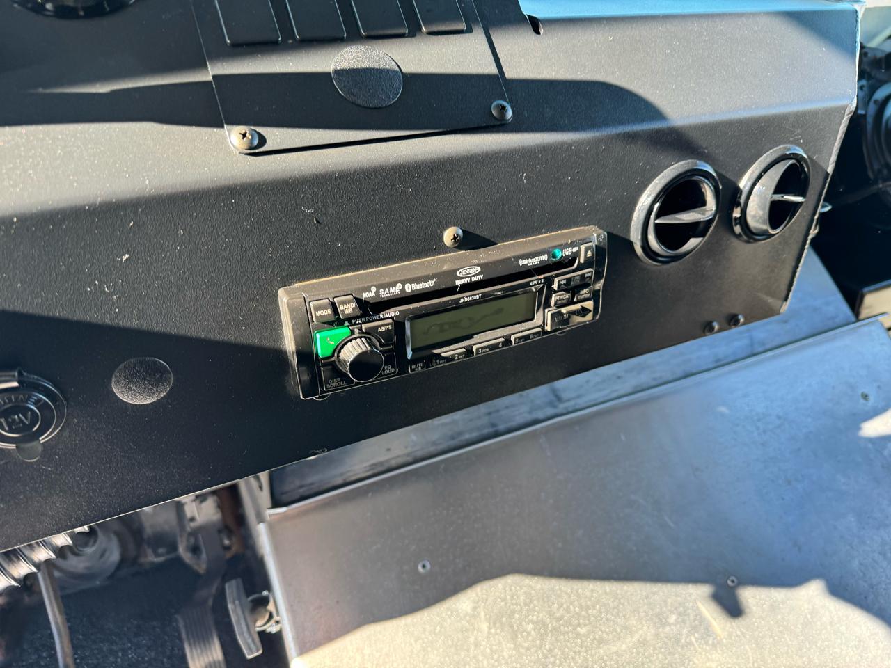 Ford Econoline Commercial Chassis E-350 Stripped Chassis 138" 2014