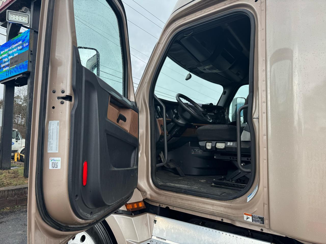 Freightliner Cascadia  2019