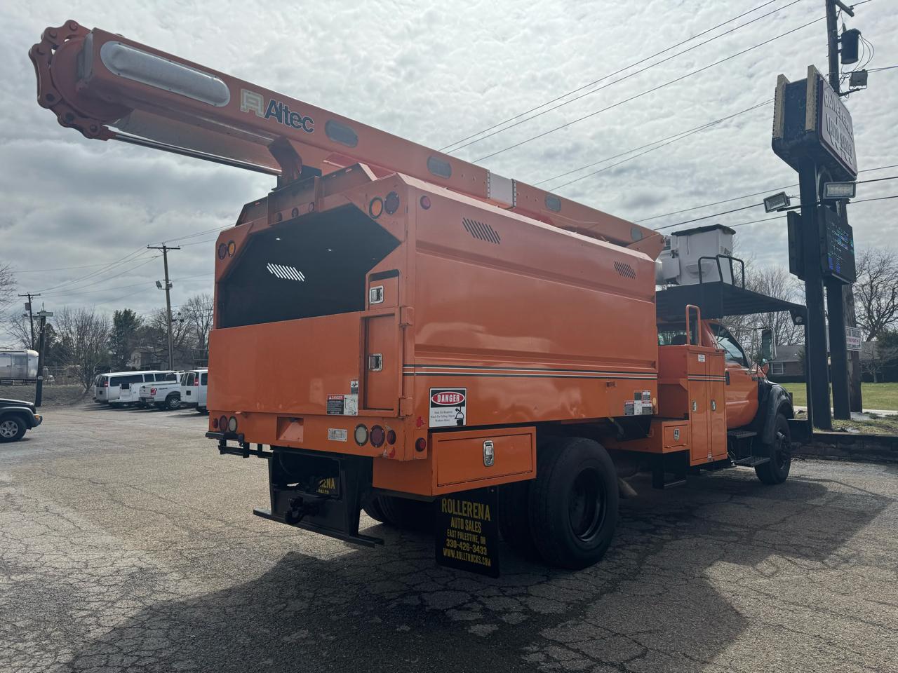 Ford Super Duty F-750 Straight Frame Reg Cab XLT 2013