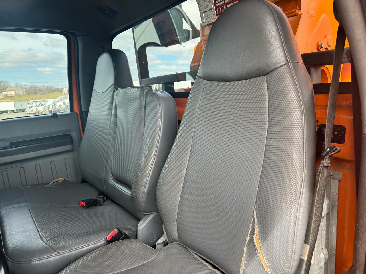 Ford Super Duty F-750 Straight Frame Reg Cab XLT 2013