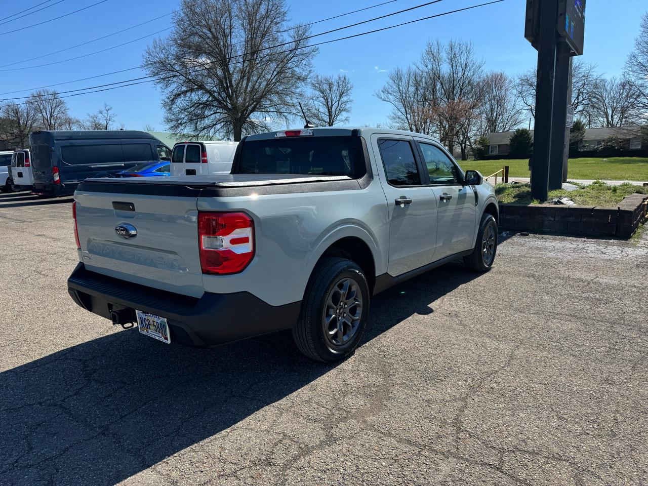 Ford Maverick XL FWD SuperCrew 2023