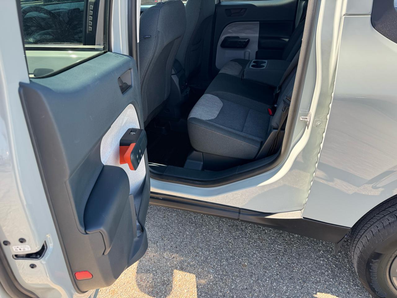 Ford Maverick XL FWD SuperCrew 2023