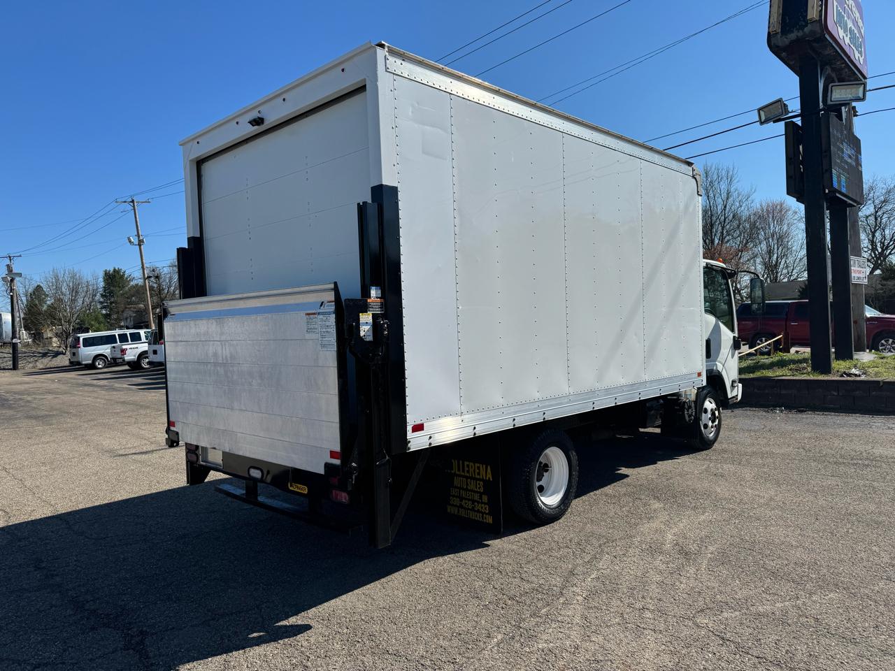 Isuzu NPR 133.7" WB WHITE CAB IBT PWL 2018