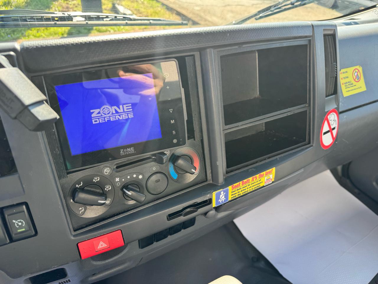 Isuzu NPR 133.7" WB WHITE CAB IBT PWL 2018