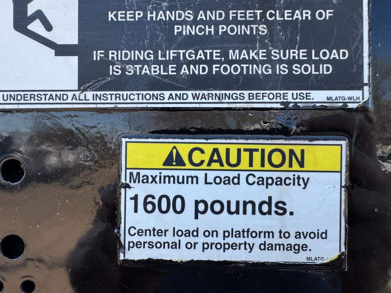 Isuzu NPR 133.7" WB WHITE CAB IBT PWL 2018