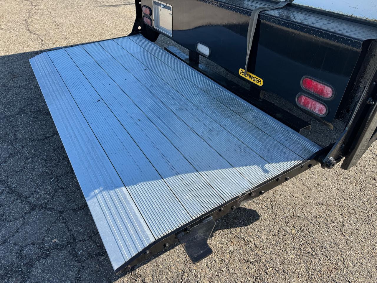 Isuzu NPR 133.7" WB WHITE CAB IBT PWL 2018