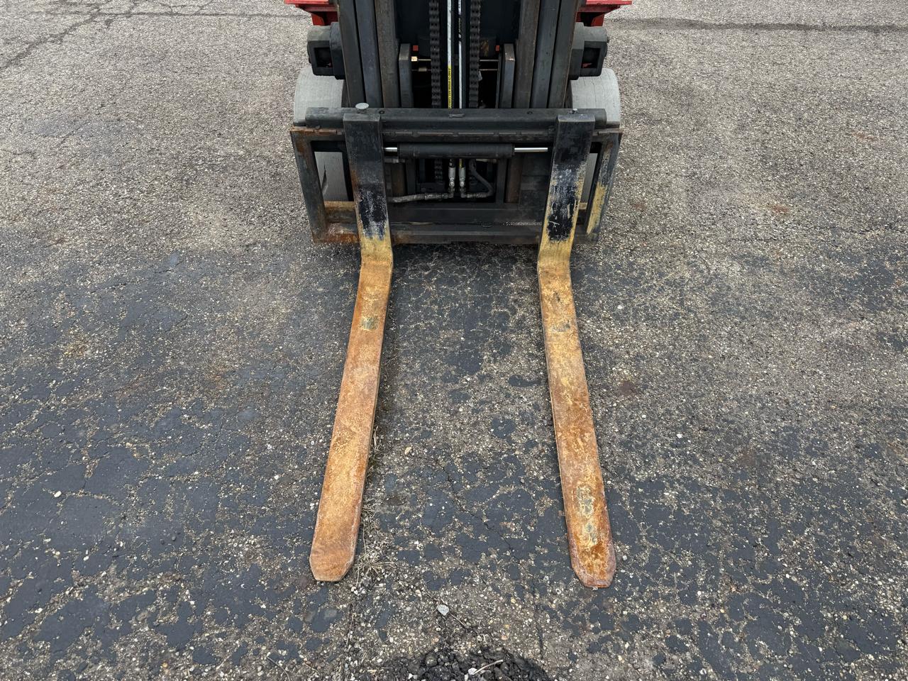 Nissan Forklift  2001
