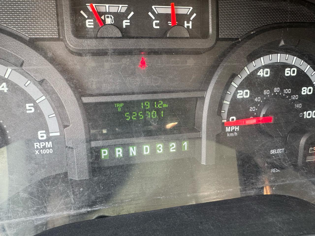 Ford Econoline Commercial Cutaway E-350 Super Duty 138" DRW 2015