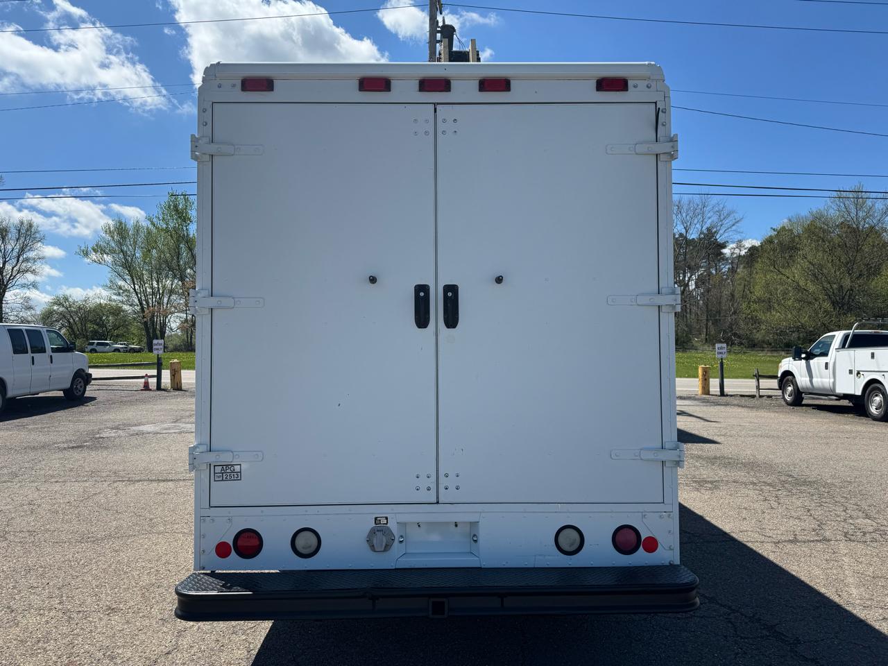 Ford Econoline Commercial Chassis  2012