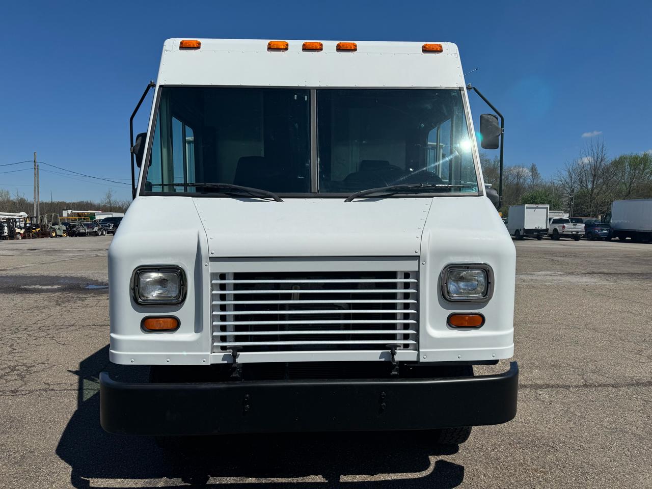 Ford Econoline Commercial Chassis  2012